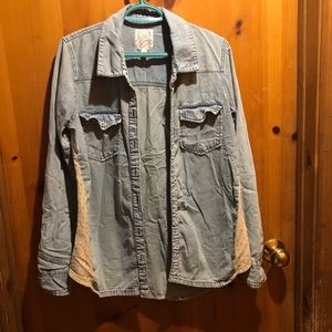 Size M billabong blouse